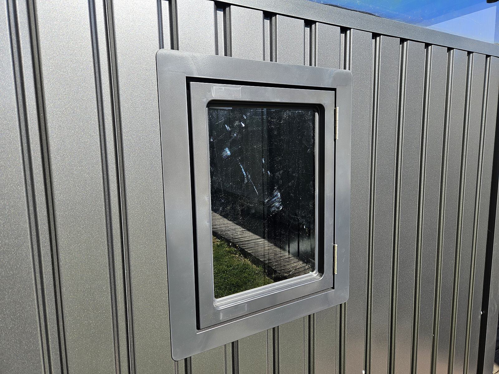 0444d25342fcede7f9fdbf592c6d7aa8