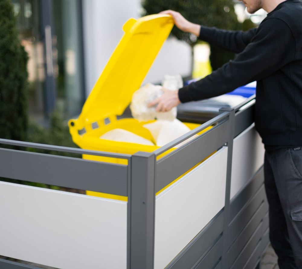 1737d469829853f845c18fb3e92374c2