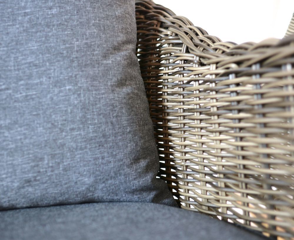 2693c428231f4da63bf6e0b9fb96479c