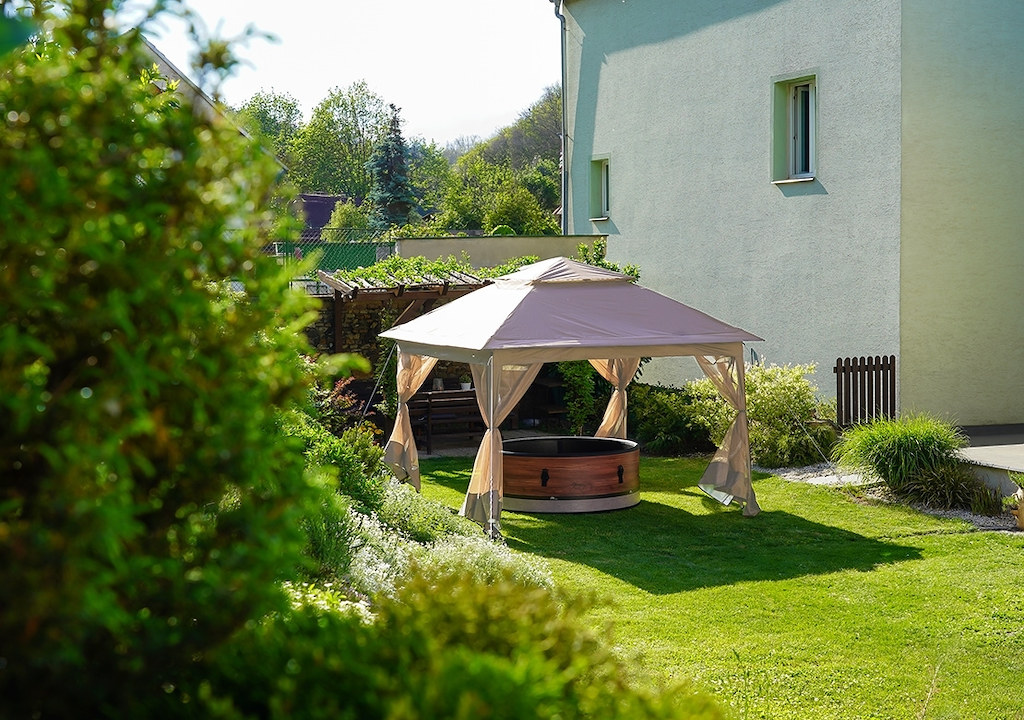 3b69da231065af4b4218035e61de7a25