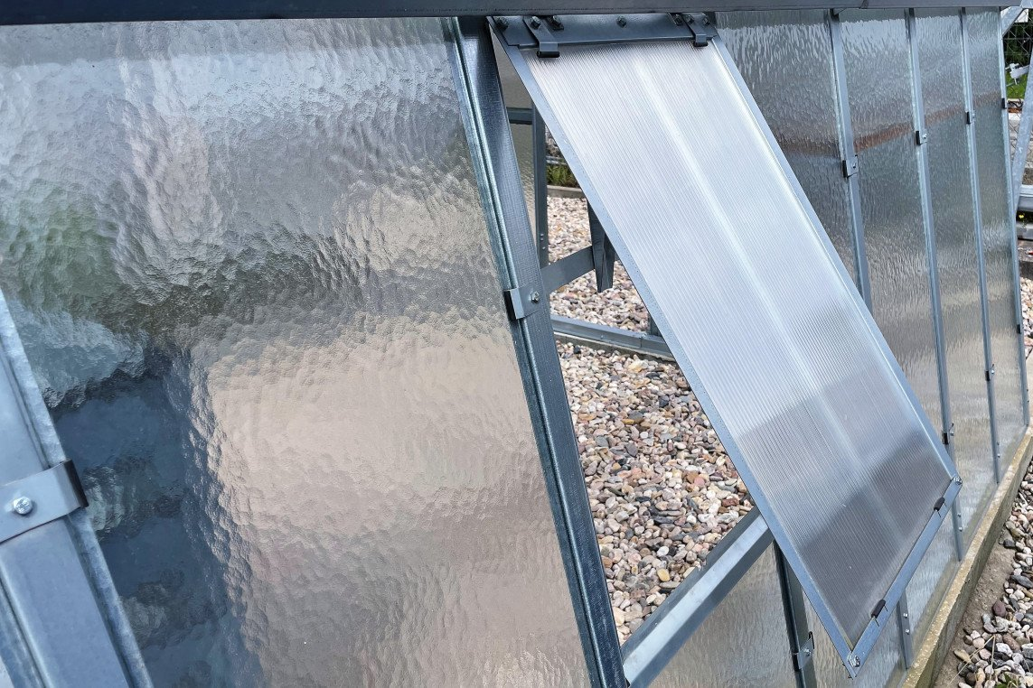 3c21be8c50efd47cbf6cfbc2d2633a1e