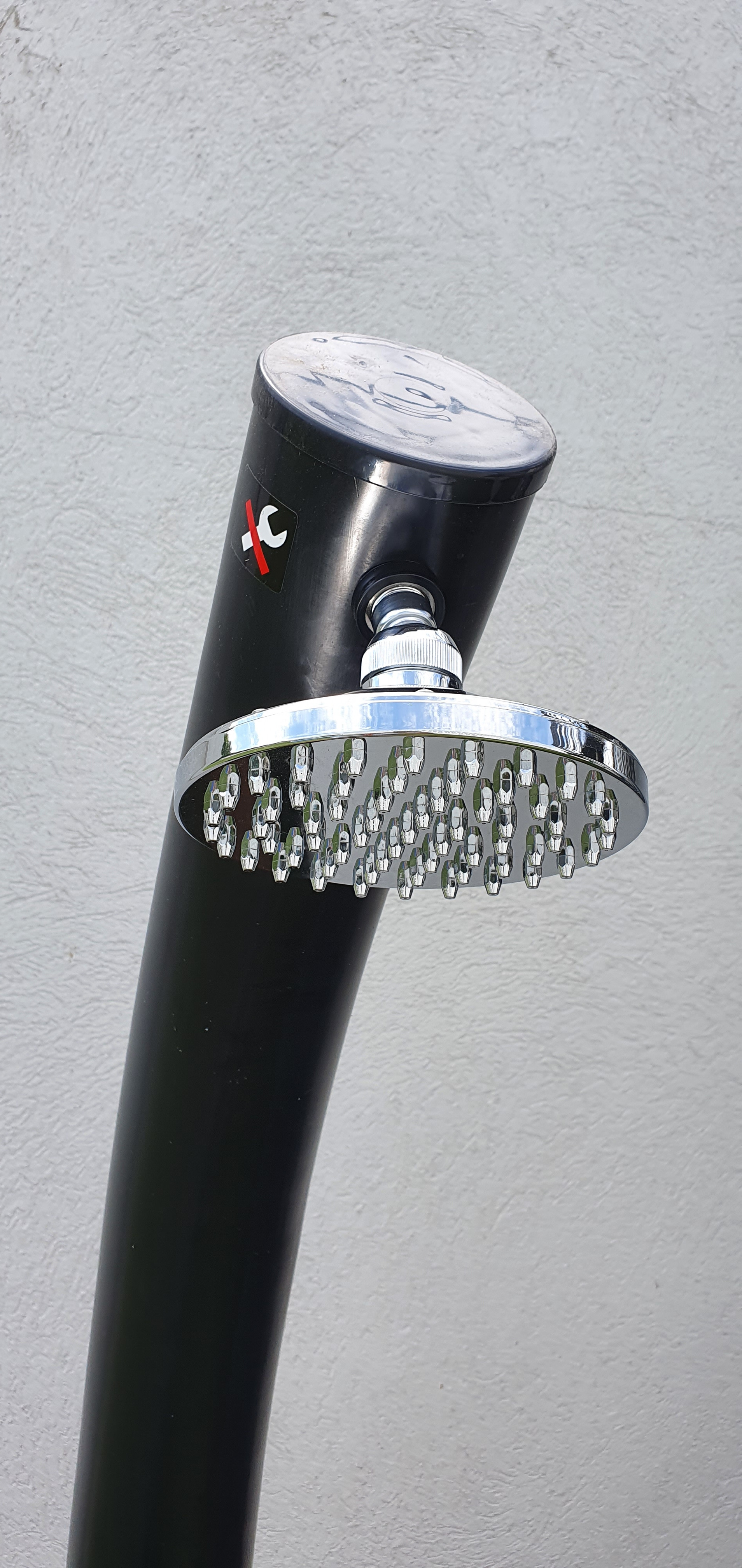 4232e020b3dc0f59ccc59f23e9159c69.67 3 2400053 4038755061973 douche solaire courbe 20l zoom  4