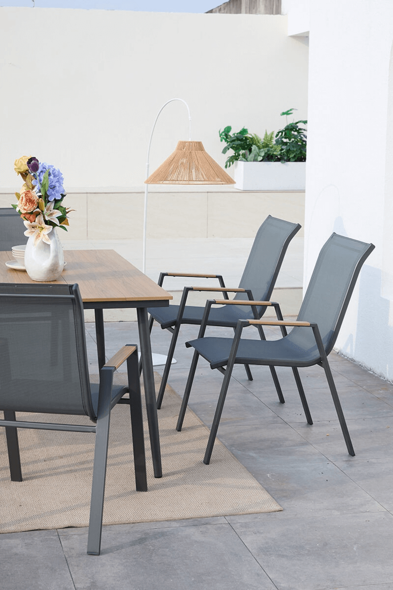 4d0c3c2616f8684a4a151cb67b6196fa