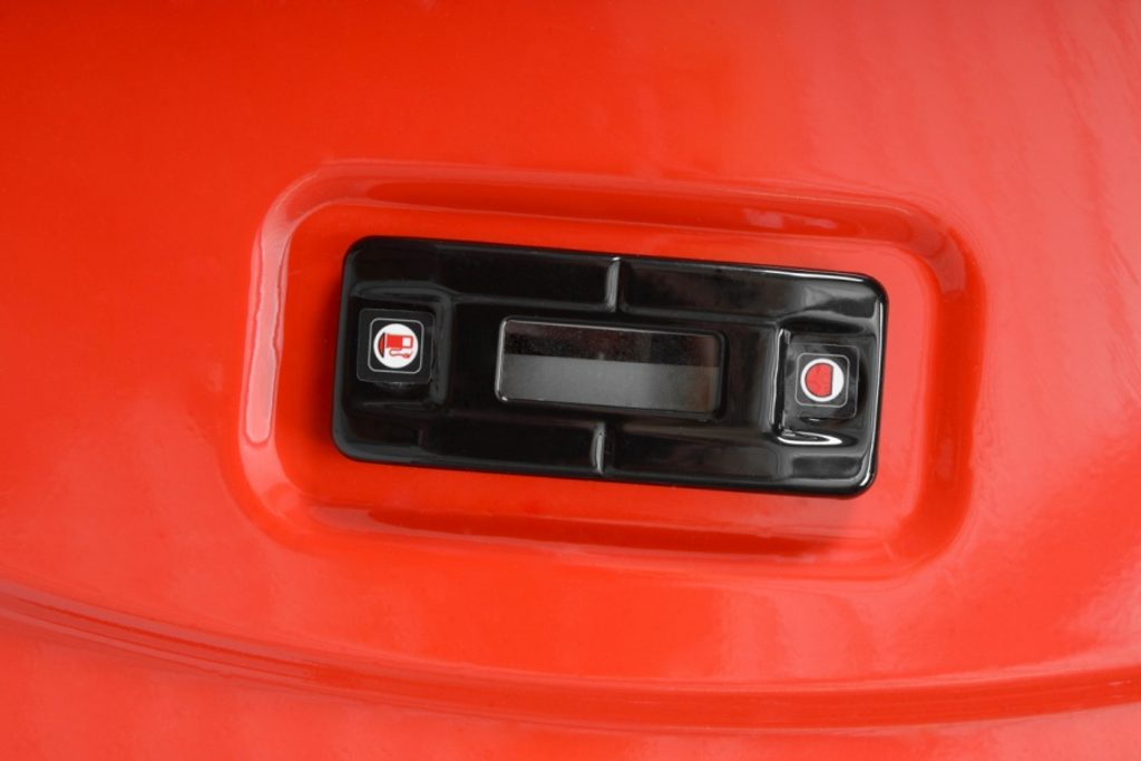 6db8d5e6c9291cb5b0ee2ca840b36ff7