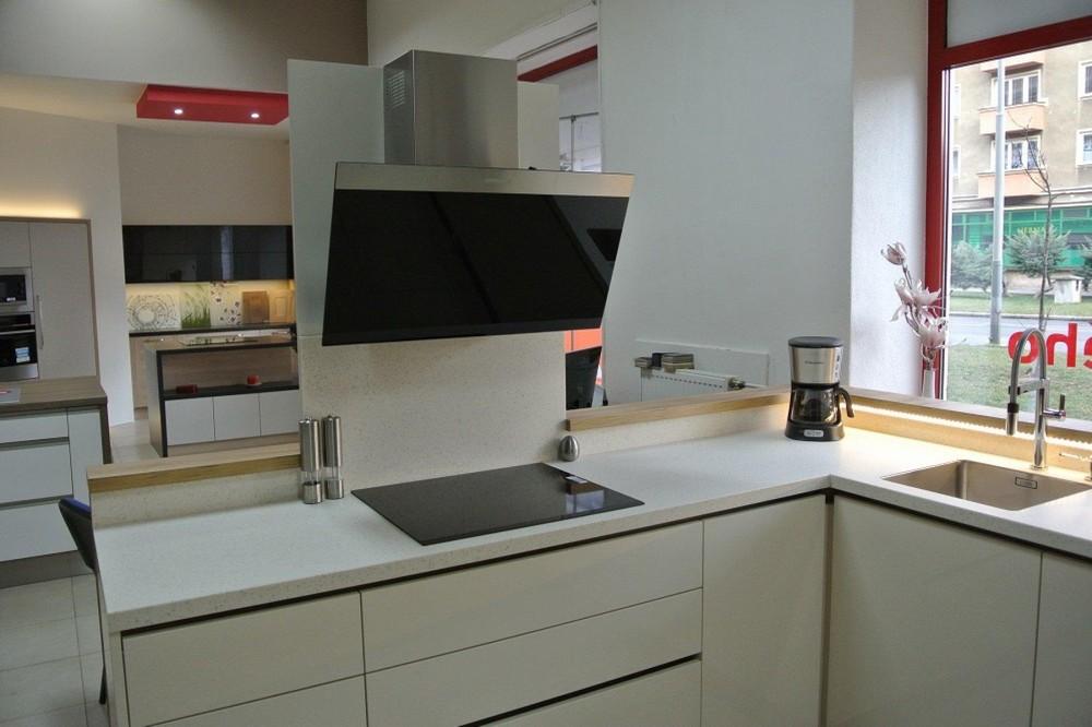 87d0cb8d5a99845348de3fa0637500d7