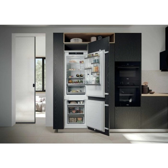 8e241bceb778ddc8cb5be9d7ba27357a