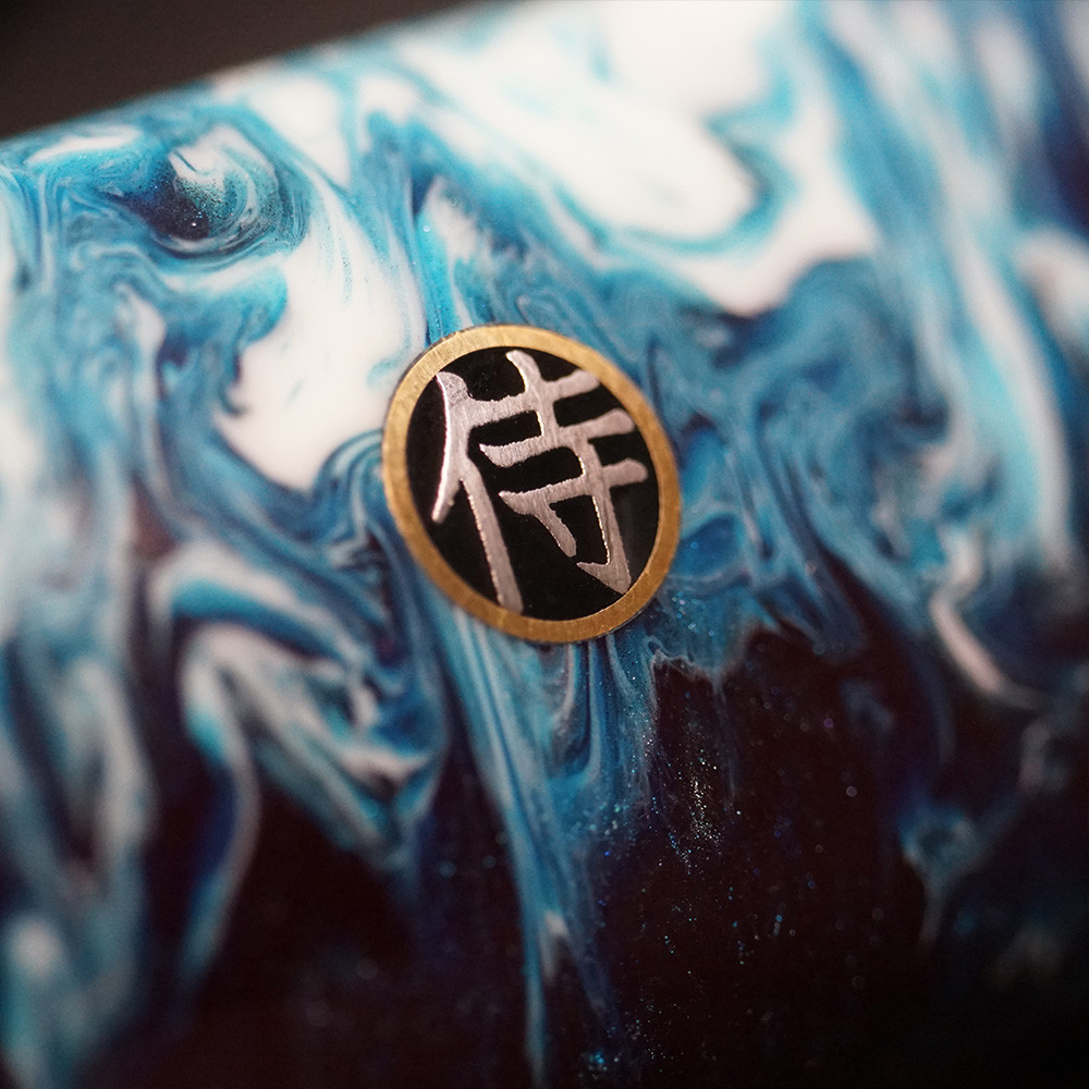 8ff36e64cc33e217706ca73bfabe6169.img