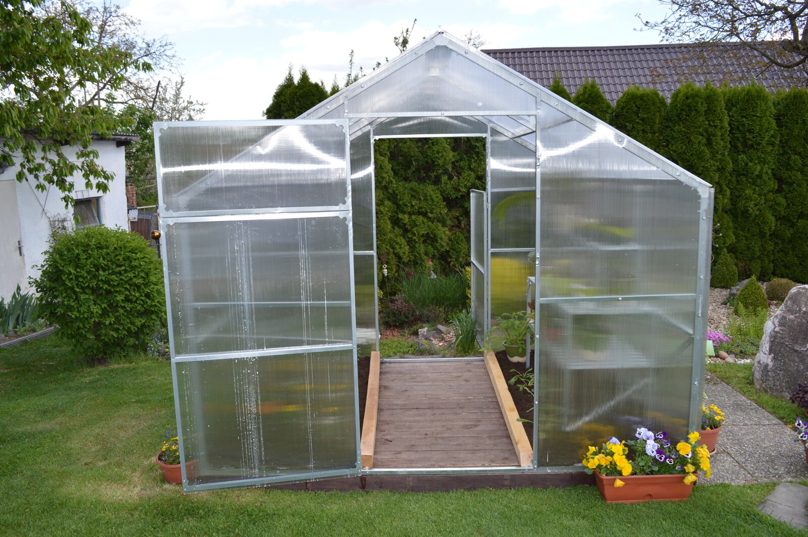 98edd6089a6b4ff774065c94ff017fb8