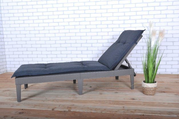 99233272f7981bd1c2ea1d70ba430774