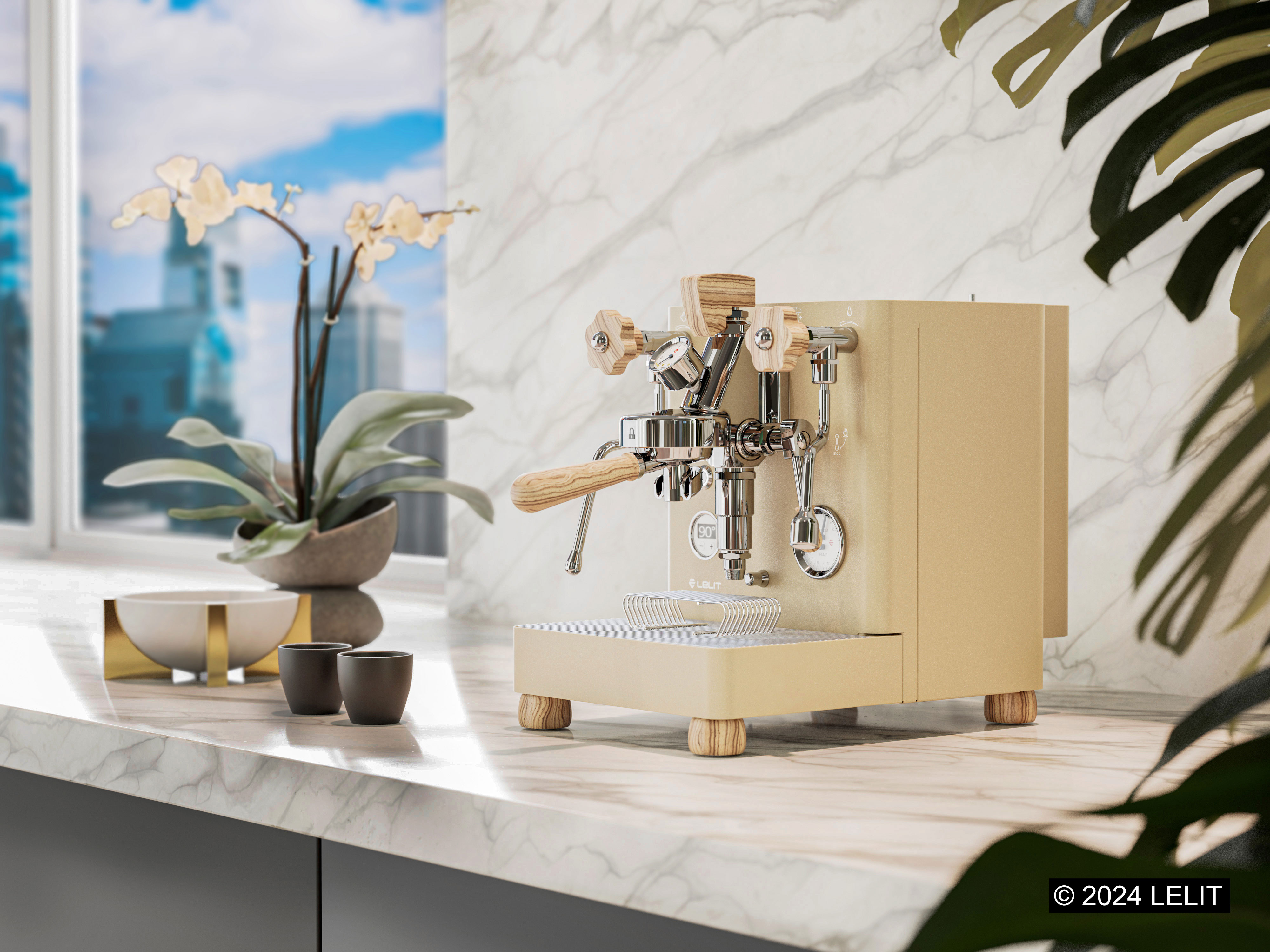 a0b1bf0098c99fdf10c4f5d78ba6935f.4450 2 bianca zlata lifestyle 1