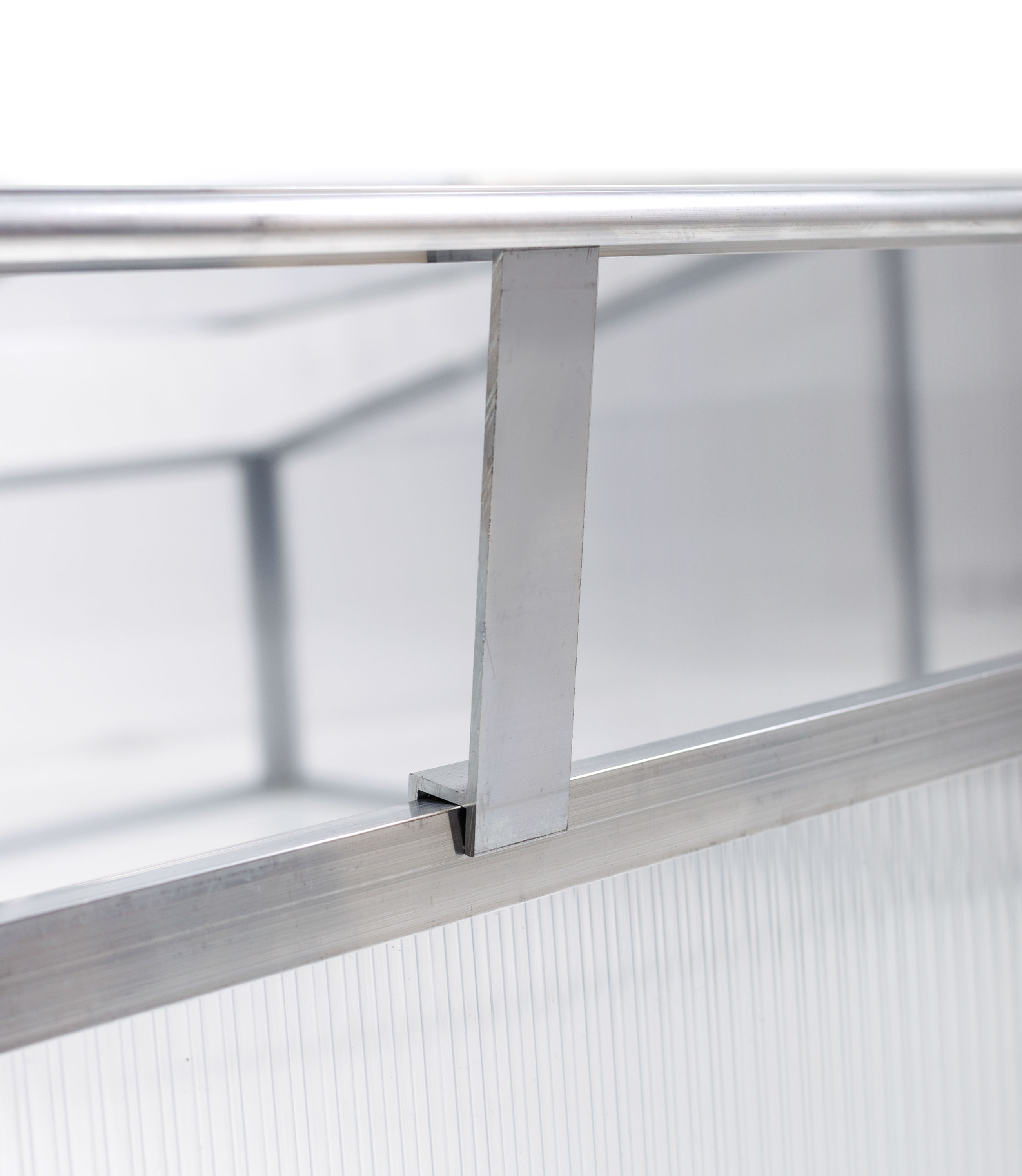 ca26d639fd55dd454f4b1f772d3ad647.img