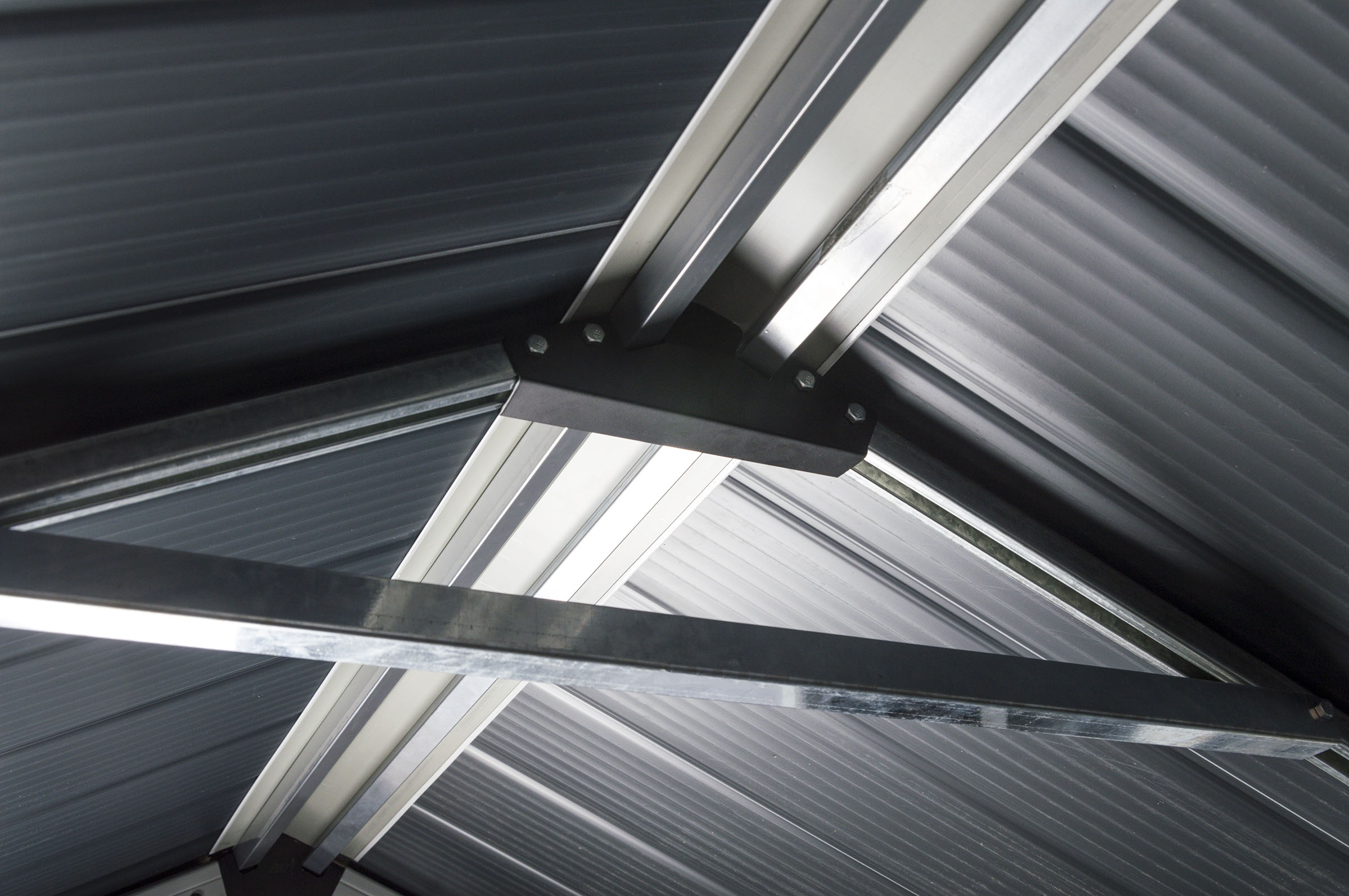 ccdc2a483eaf3076c7379e1b535ea007.img