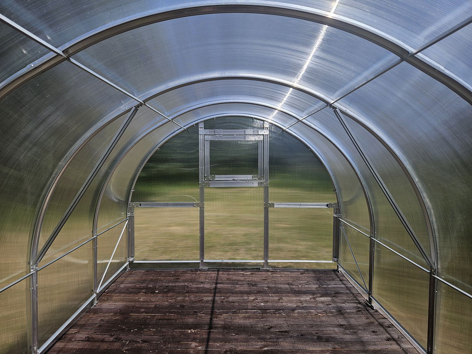 d95df7e3957b1d8a5c5c9f885e934699