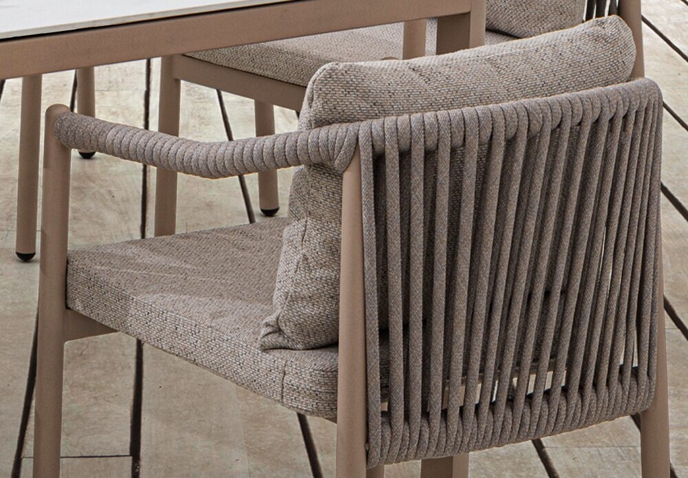 dffb6eb0e24b81c4dd76c44fd70352b8