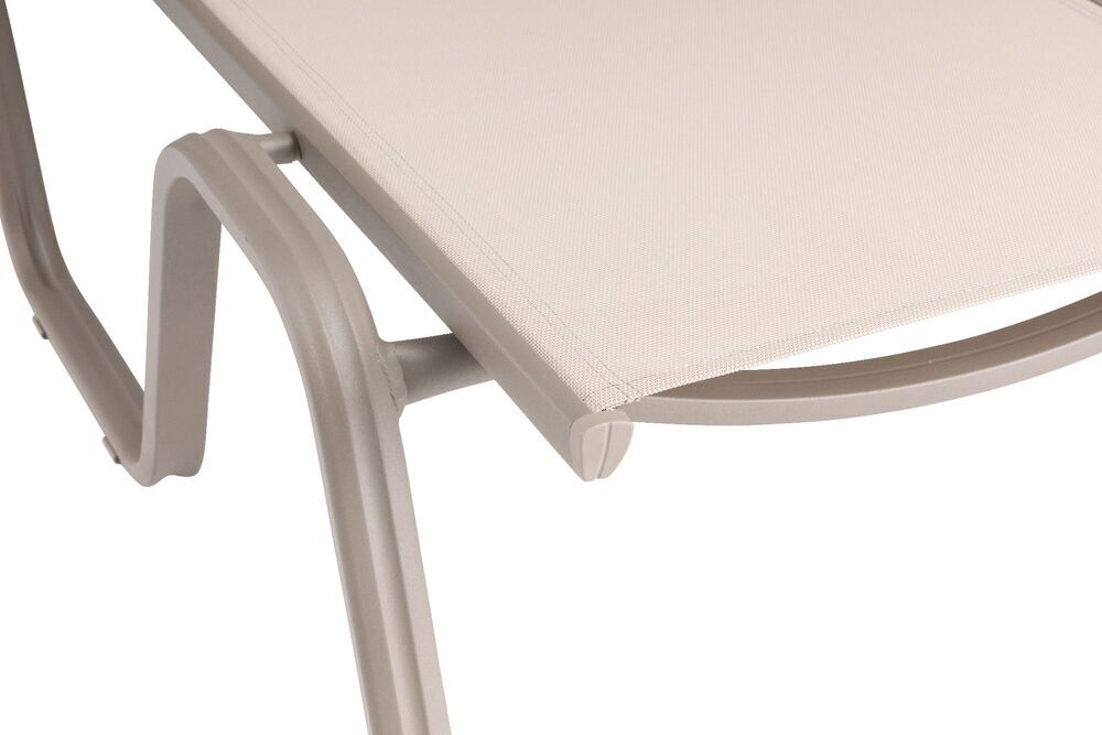 e9ae84b09d3052267950fd8170b42c98