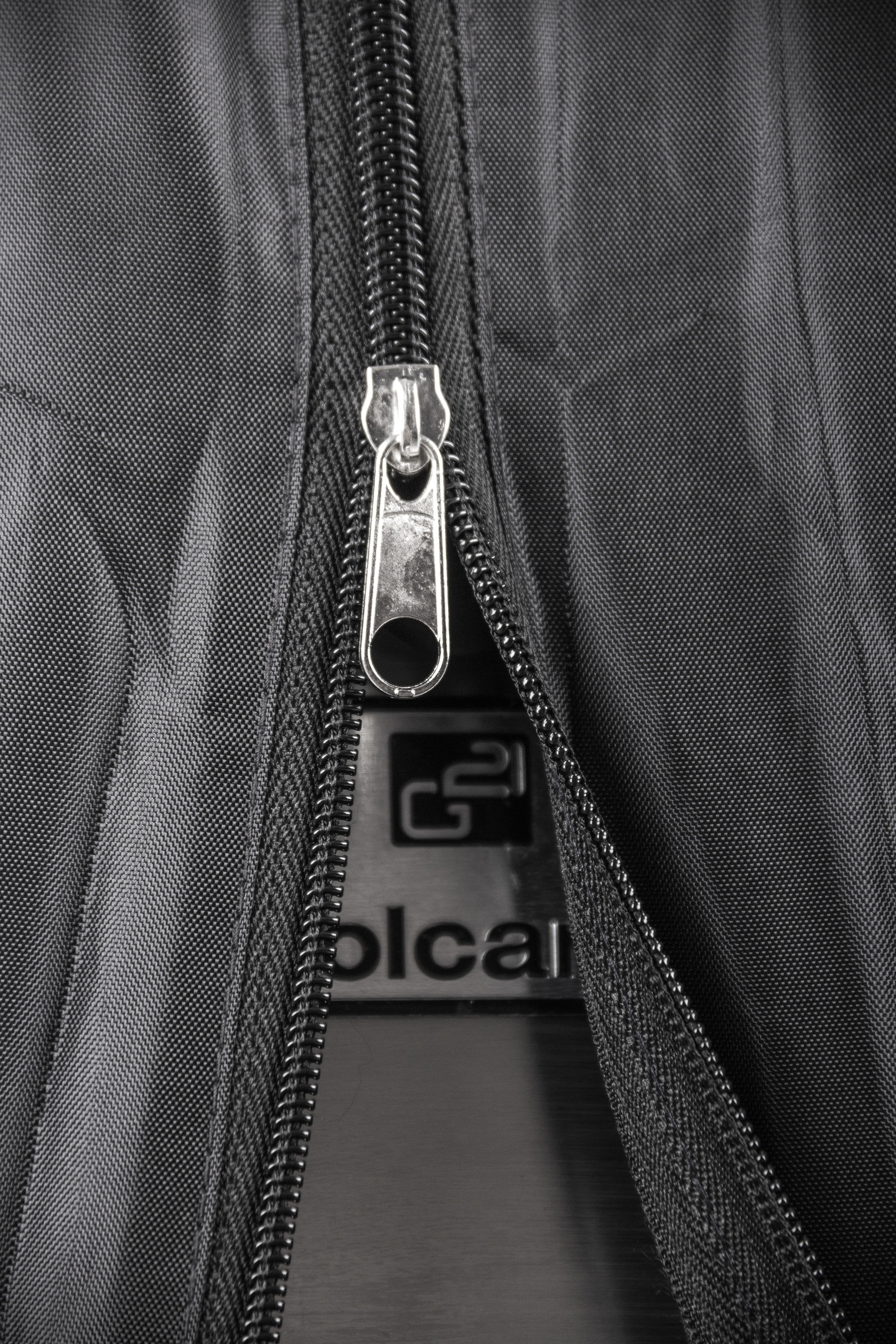 f08abafa67e3c5e6ce4ffe684b09f8f7.img