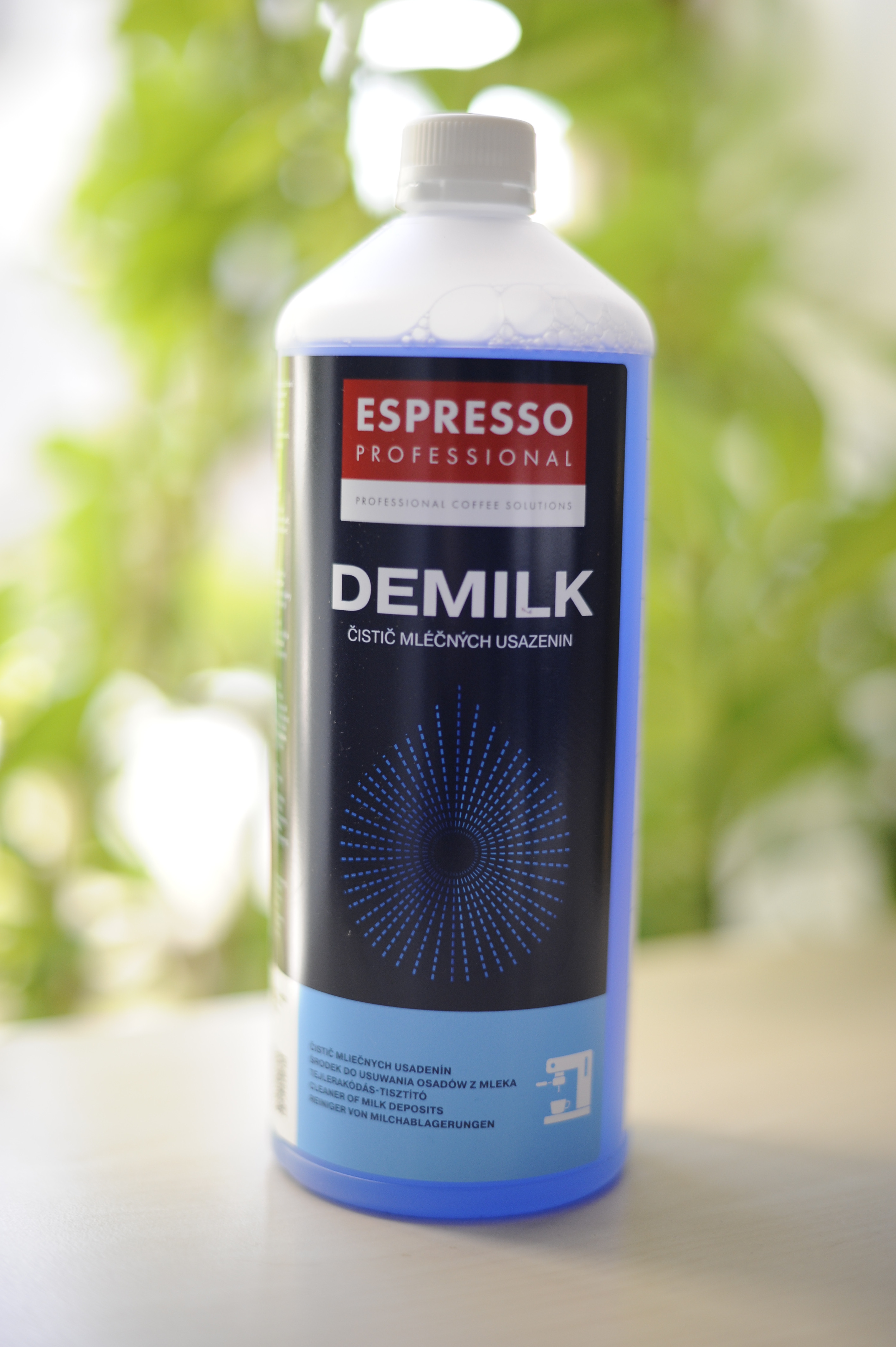 fe640741b6cbe671bbafa0d883a4fdcf.604 1 demilk 1x